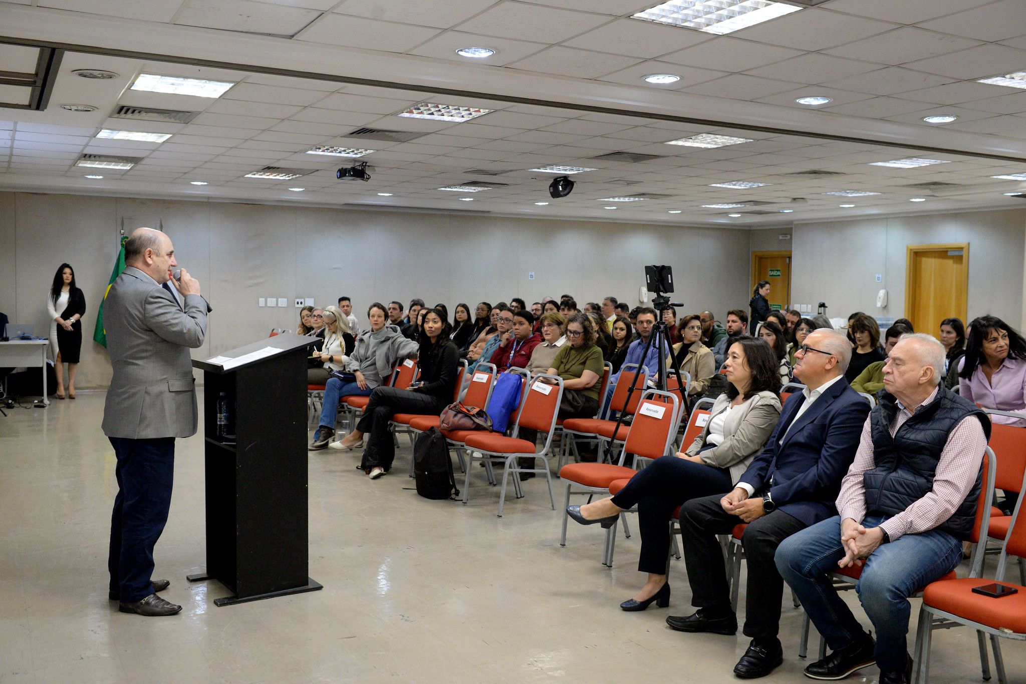 CDHU apresenta Calculadora CECarbon para colaboradores